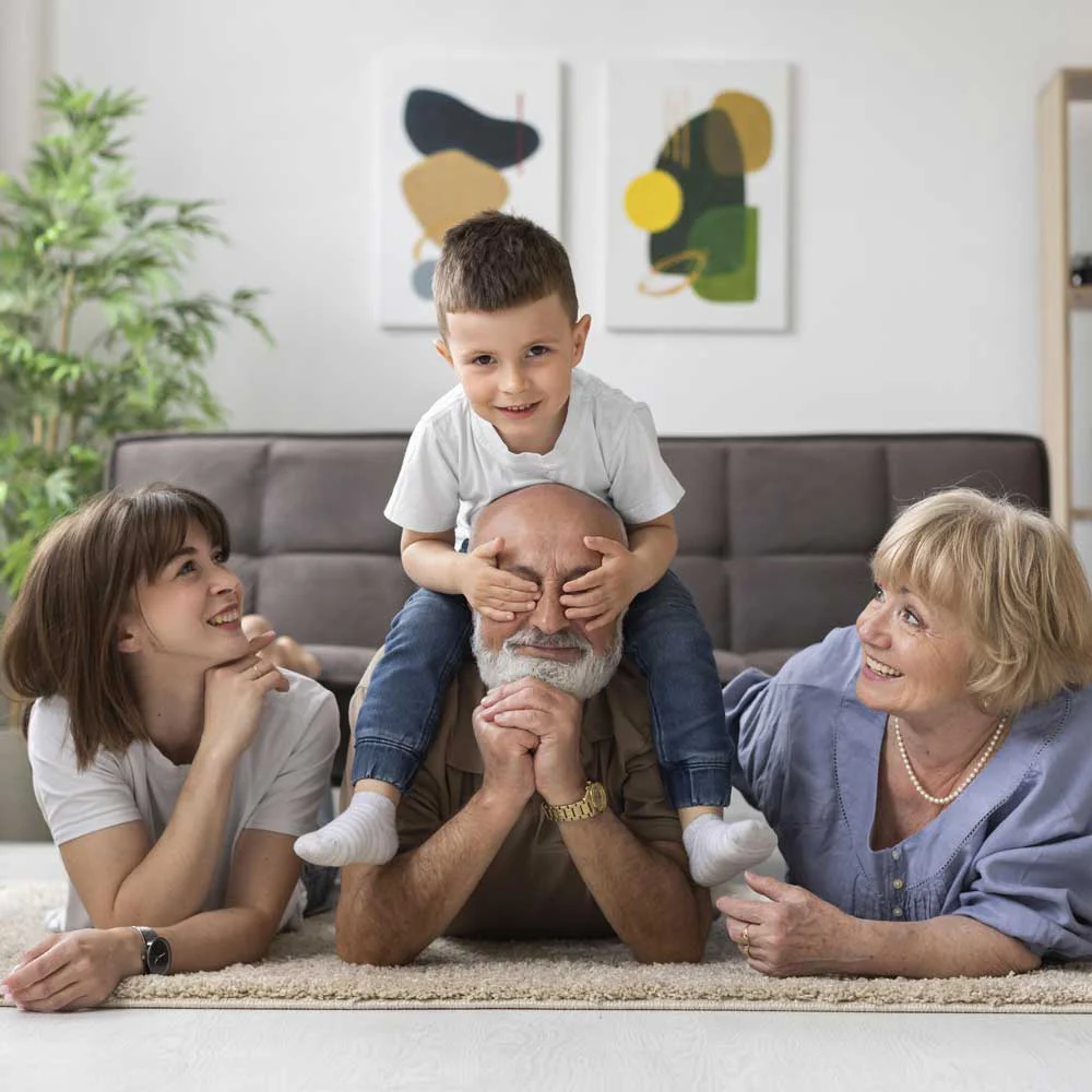Nonni e nipoti insieme in famiglia